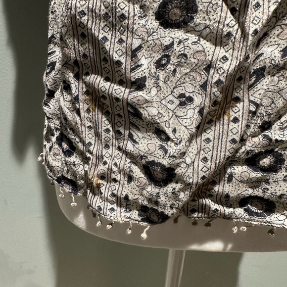 Cropped, floral, sheer top - Picture 4 of 5